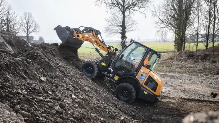 Ładowarka kompaktowa 12EV 🚜 Ładowarki kompaktowe 12 EV 🚜 Ładowarka średnia 12EV 🚜