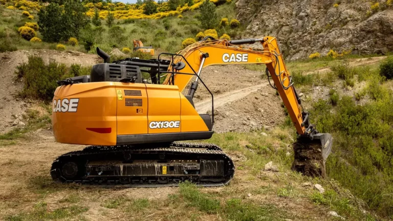 Koparka gąsienicowa CX130E 🚜 Koparka na gąsienicach CX130E 🚜 Koparki gąsienicowe CX130E 🚜