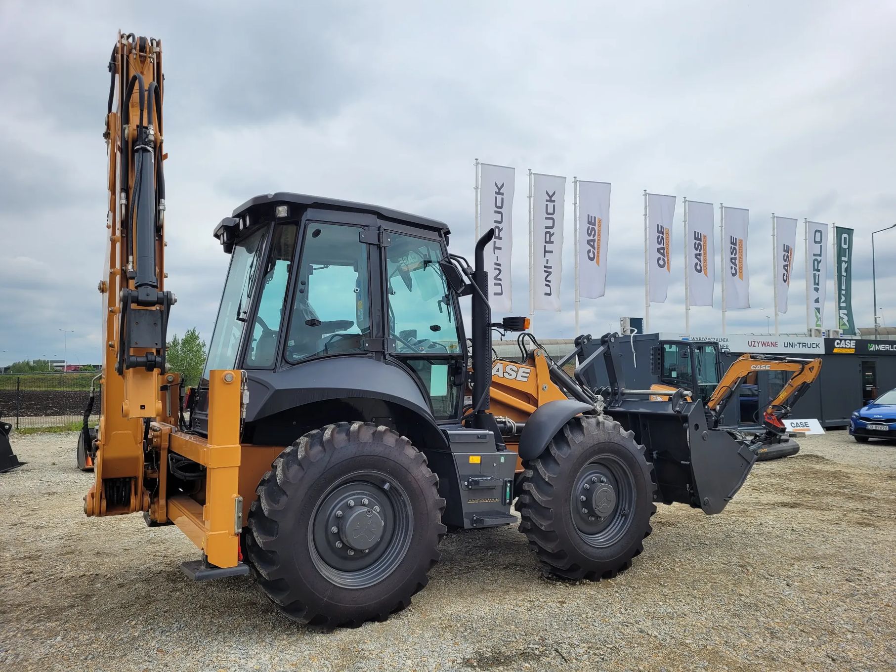 Koparko ładowarka CASE 695SV serwis gwarancja 4x4 Wrocław - zdjęcie 5