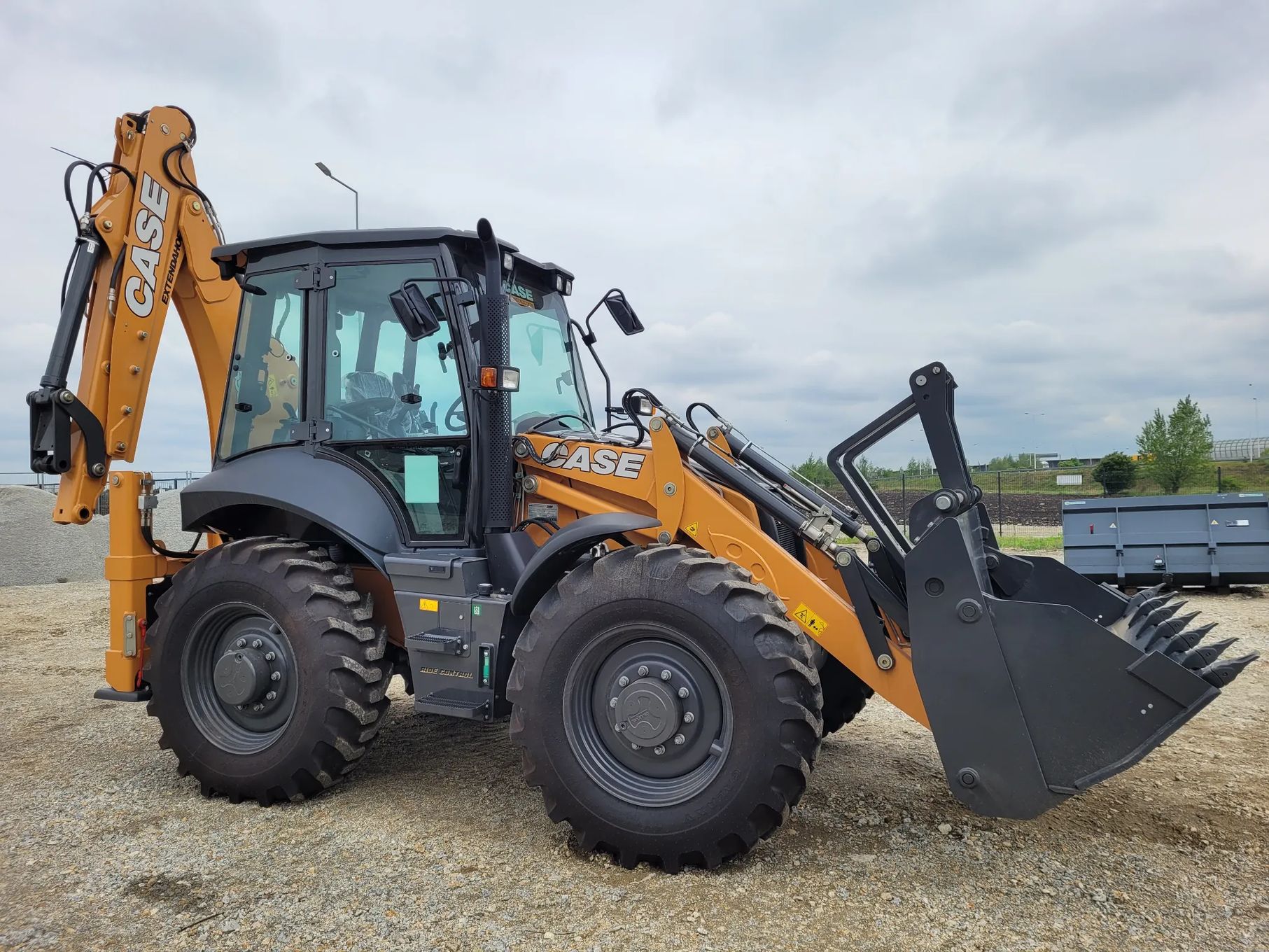 Koparko ładowarka CASE 695SV serwis gwarancja 4x4 Wrocław - zdjęcie 6