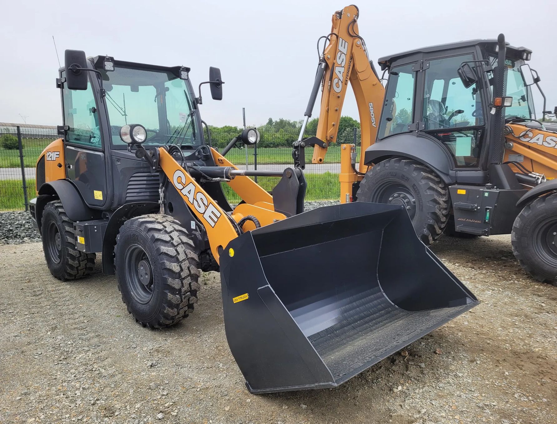 Ładowarka kołowa brukarze tartak kruszywa beton recykling - zdjęcie 13